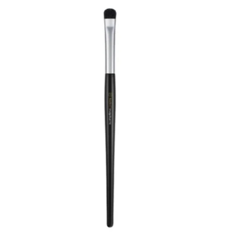 Point Eye Smudge Brush 713