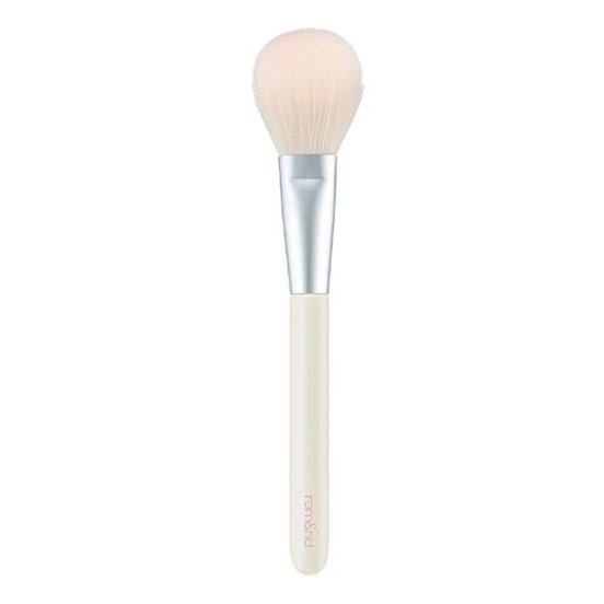 Buy Romand Finish Brush 1 pc at Lila Beauty - Korean and Japanese Beauty Skincare and Makeup Cosmetics