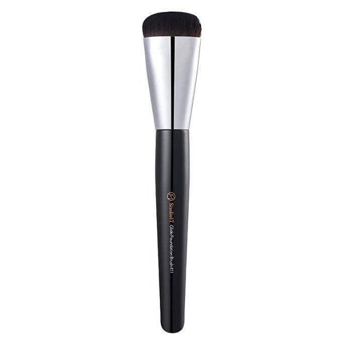 Buy Studio 17 Glide Foundation Brush 411 at Lila Beauty - Korean and Japanese Beauty Skincare and Makeup Cosmetics